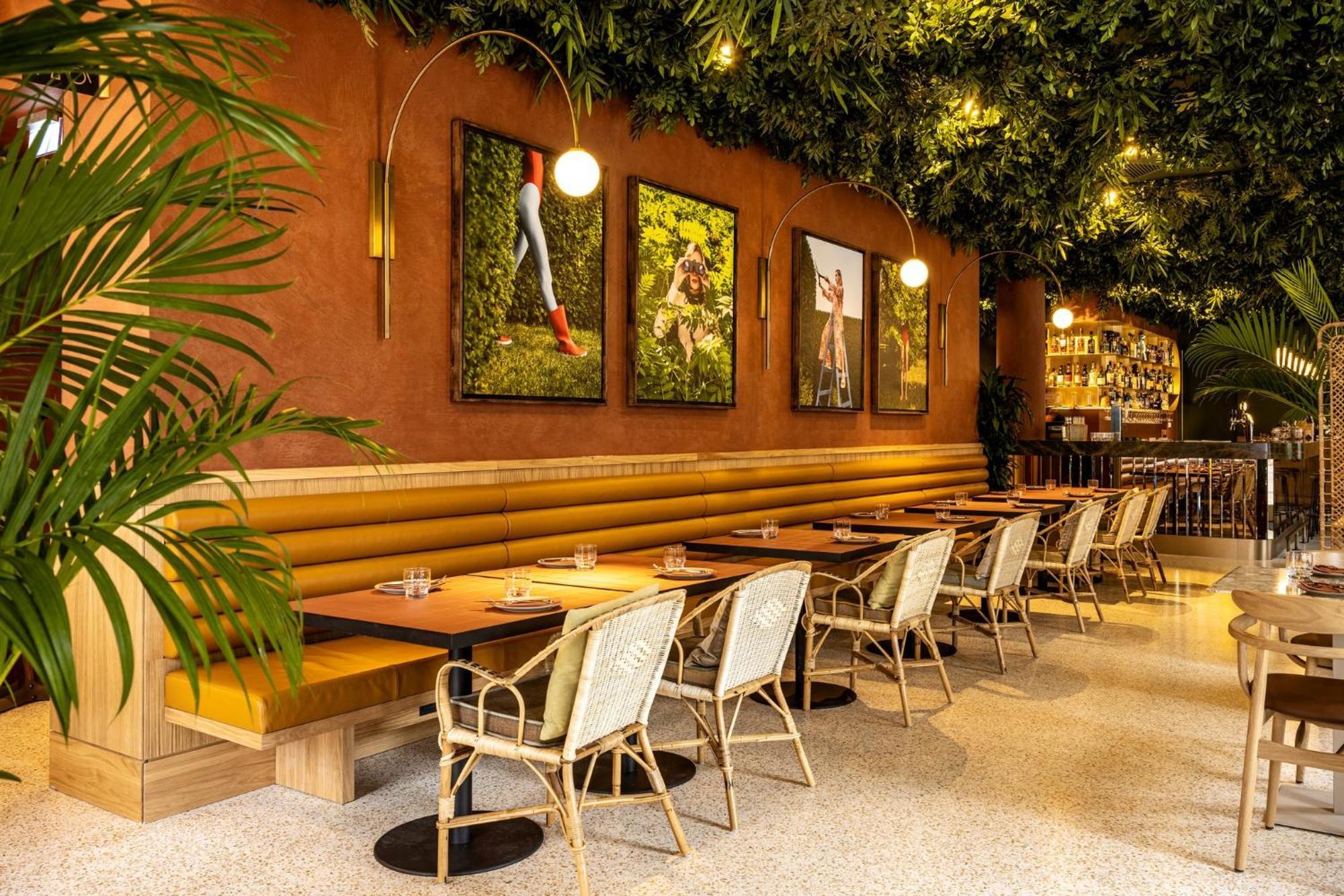 Verno House Budapest Exterior foto Restaurant interior